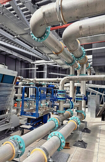 https://plumbergosnells.com.au/uploads/2025/06/commercial-plumbing-500978.jpg