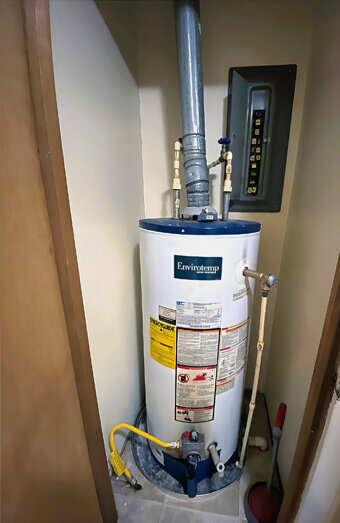 https://plumbergosnells.com.au/uploads/2025/06/hot-water-134456.jpg